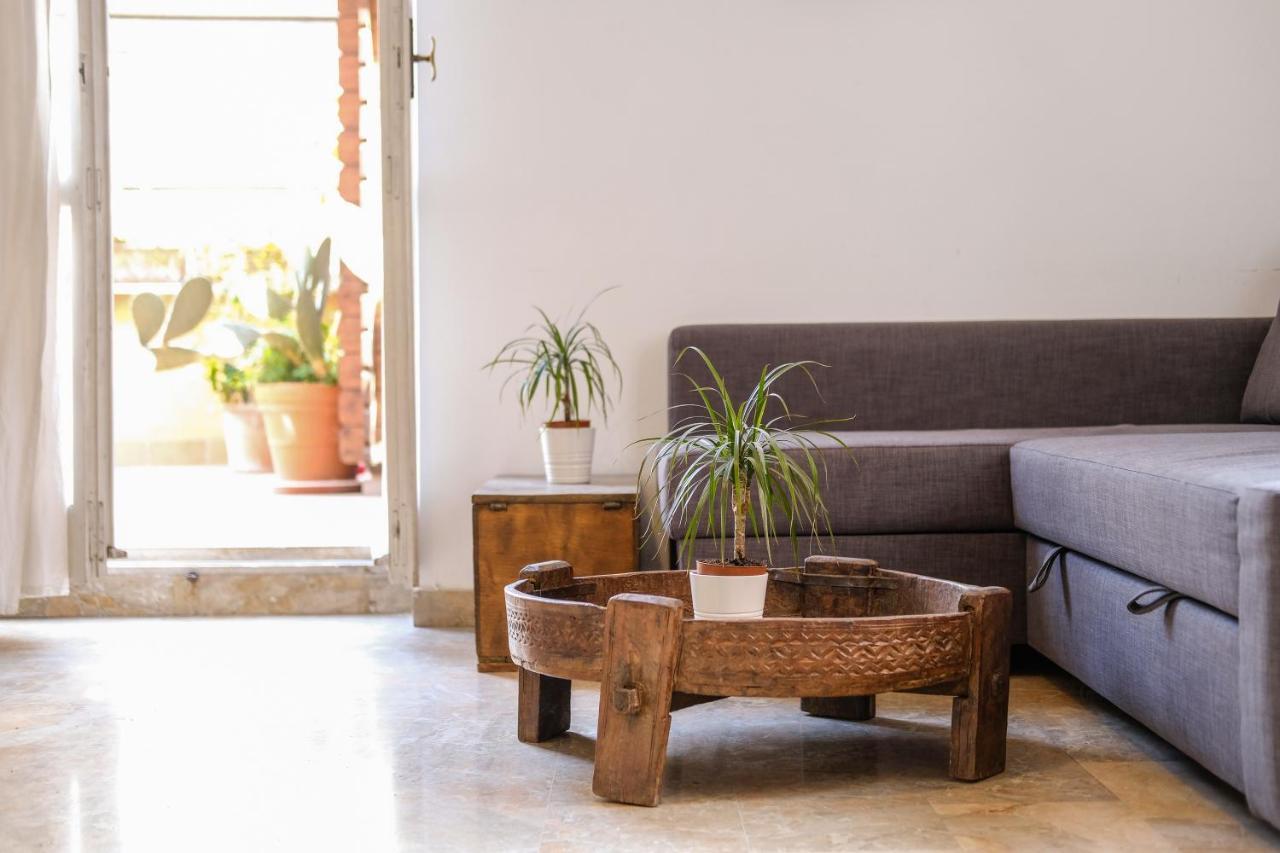 Spacious Apartment With Big Terrace At Colosseum Roma Exterior foto